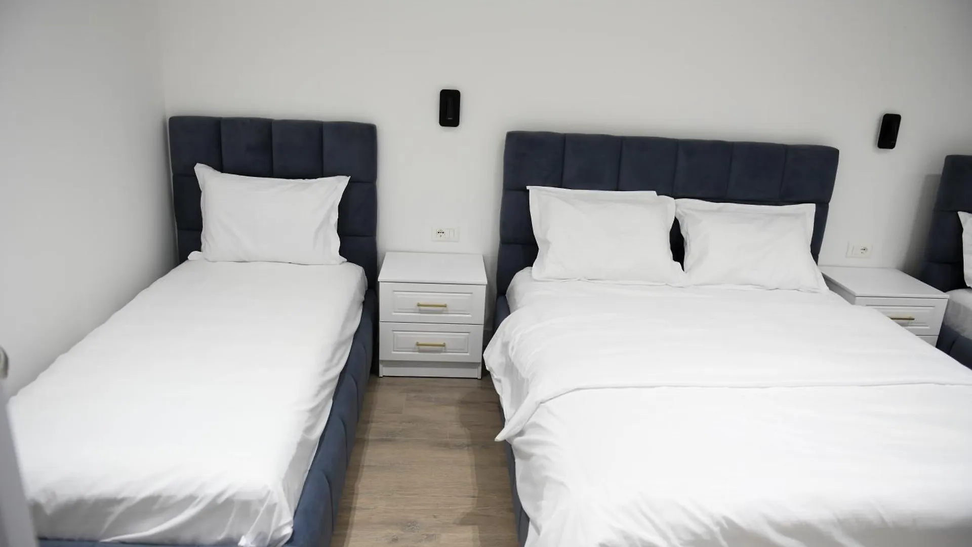 Alpha Rooms بيرات 3*,  ألبانيا