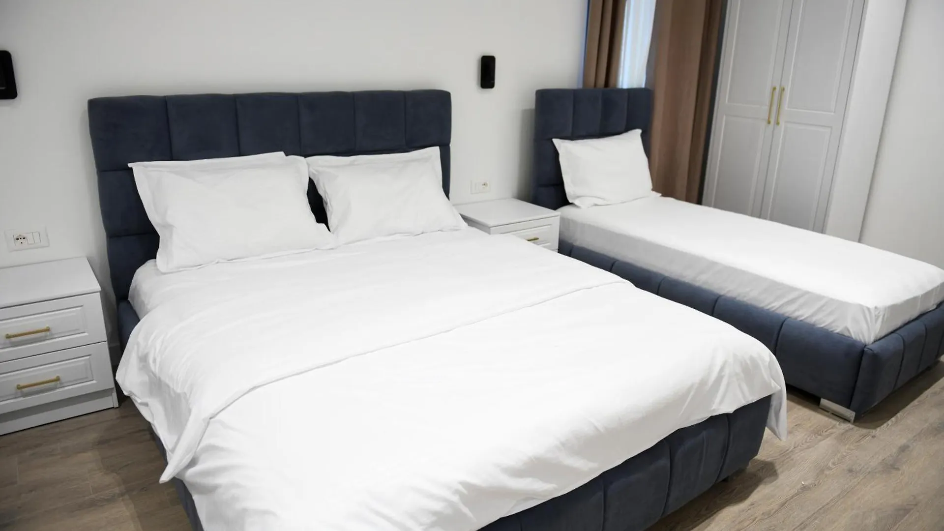 호텔 Alpha Rooms 베라트