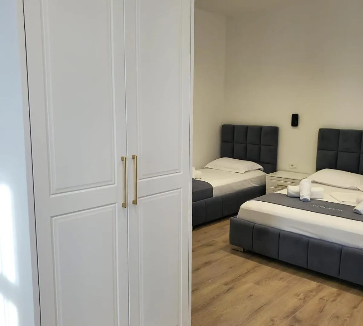 호텔 Alpha Rooms 베라트